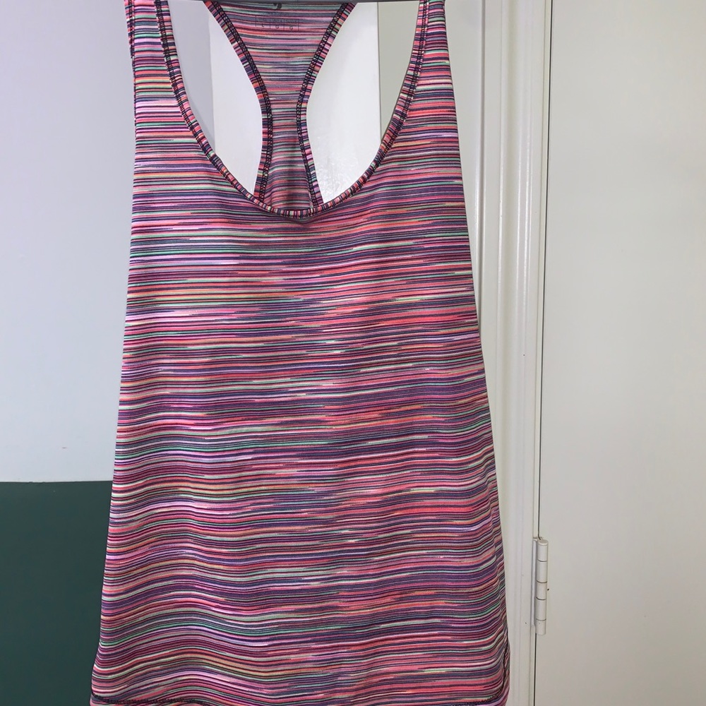 Workout tank top